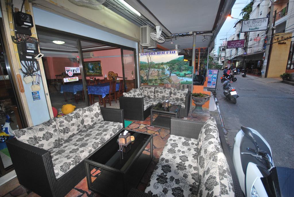 Kingfisher House & Bar パッタヤー エクステリア 写真